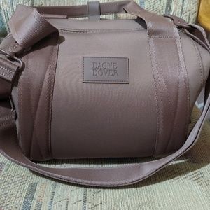 Small Landon carryall in Dune